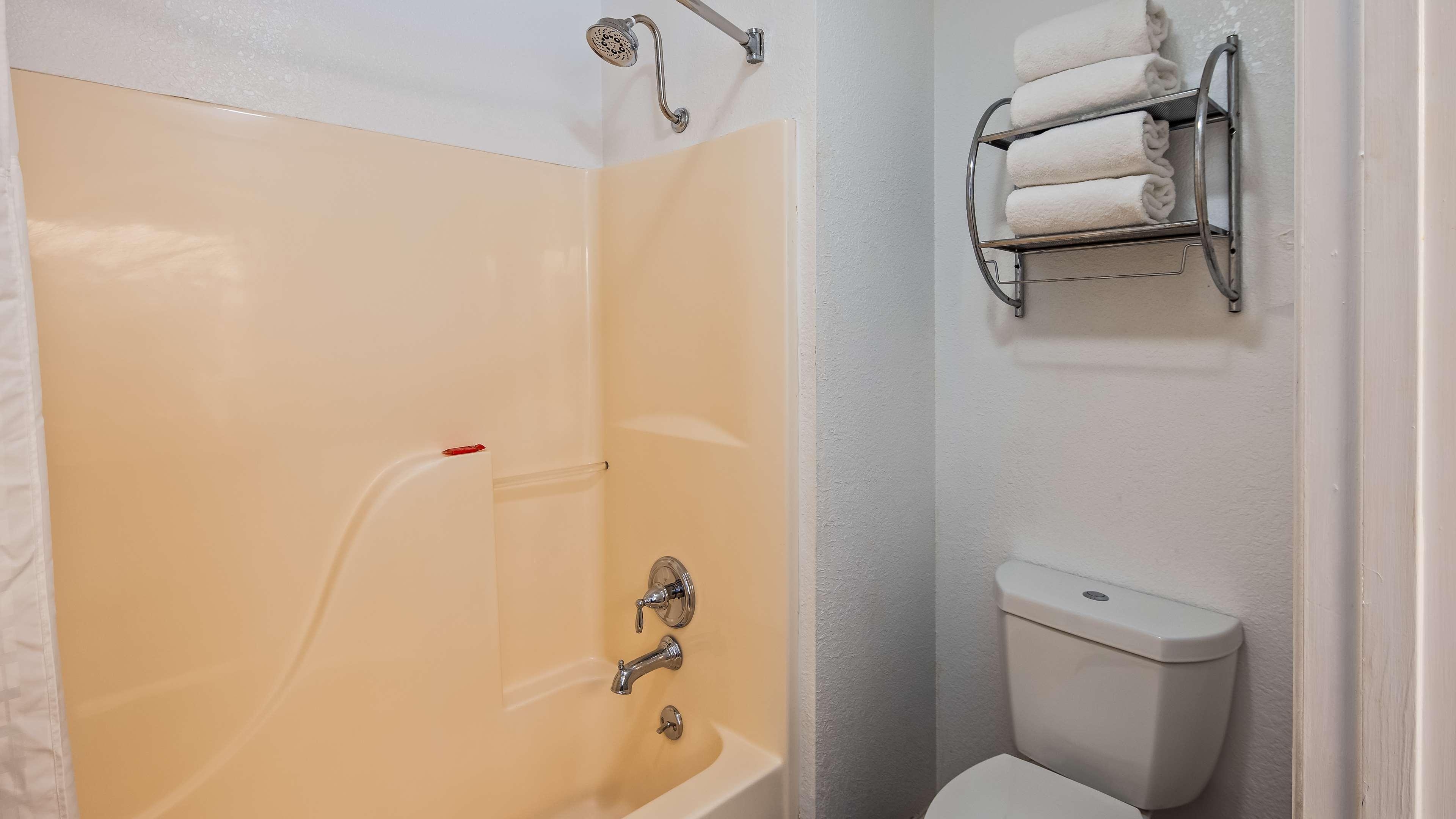 Surestay Plus By Best Western San Antonio Airport Bagian luar foto